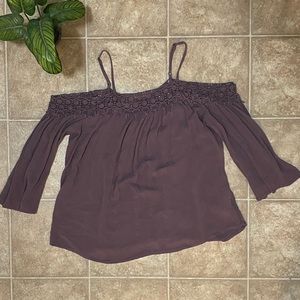 💜 Cold shoulder blouse 💜